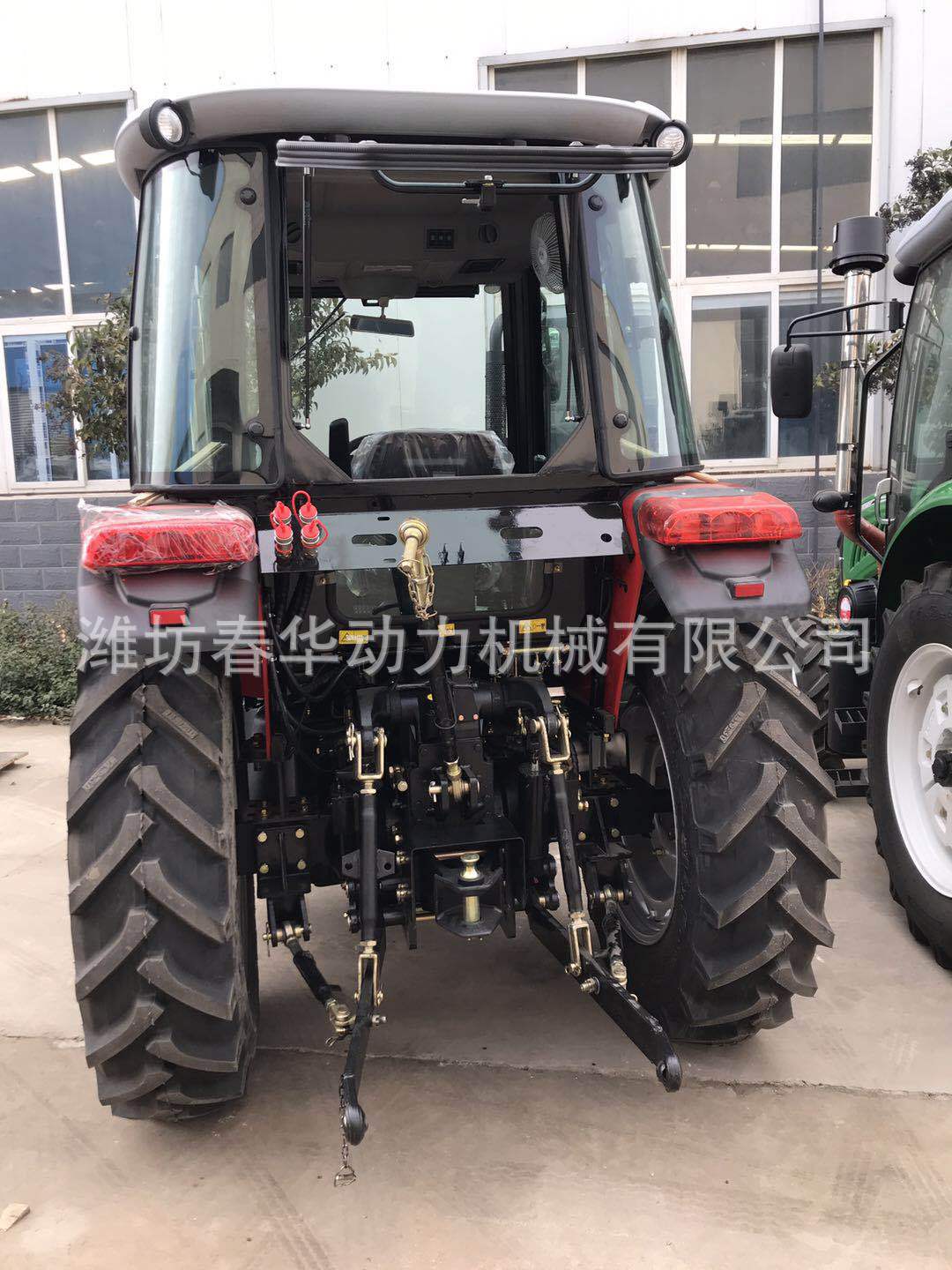 3-拖拉機(jī)1004-紅色