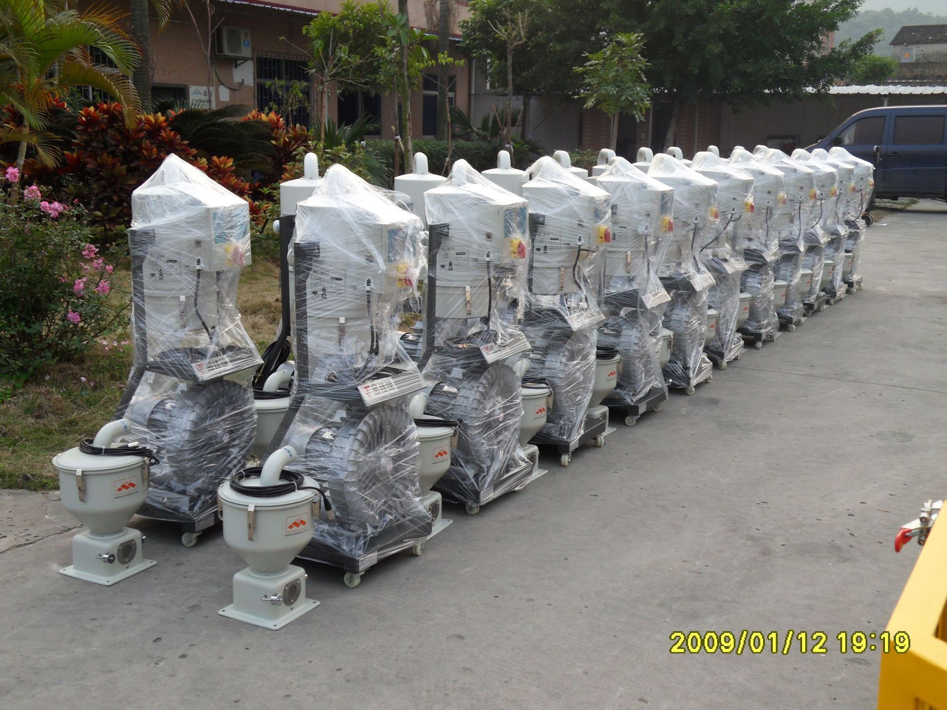 吸料機(jī)出貨