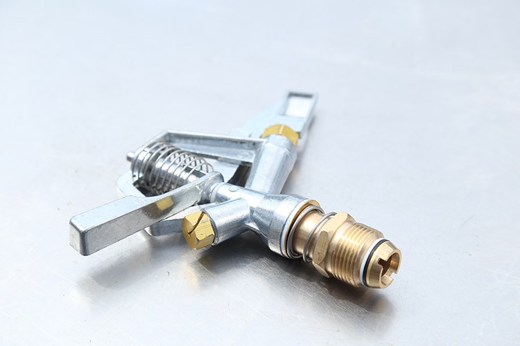 大田噴頭小麥噴水噴灌噴頭合金噴頭360度旋轉的噴頭