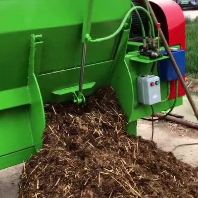 牛羊飼草粉碎拌料機單軸拌草機 自動牧場TMR全日糧草料攪拌機