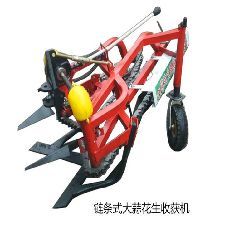 新型花生收獲機 手扶拖拉機 四輪拖拉機花生收獲機廠家