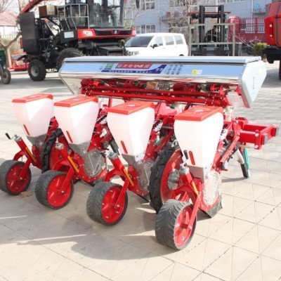 2021年新款4行春地仿形玉米施肥播種機