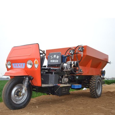 東北農(nóng)田撒糞車(chē)牛羊糞便撒糞車(chē) 四輪懸掛農(nóng)家糞便撒肥機(jī)