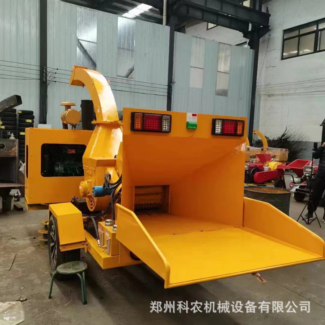 移動樹枝粉碎機