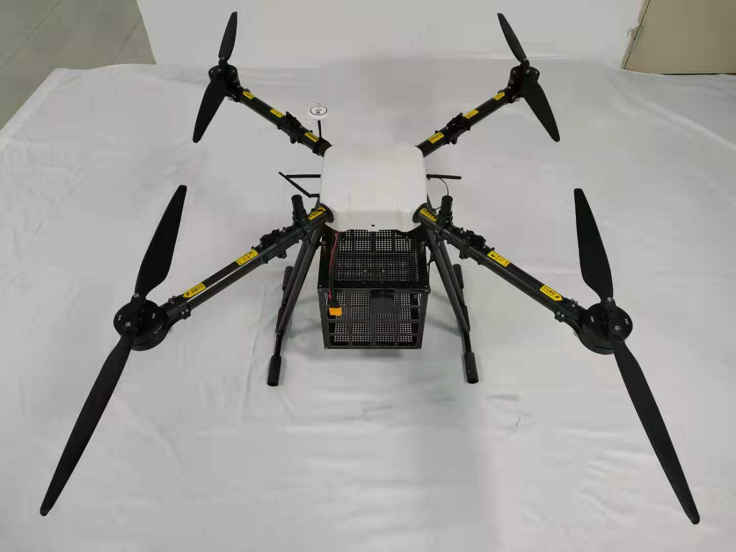 10升遙控避障雷達(dá)高顏值可折疊實(shí)惠運(yùn)輸機(jī)