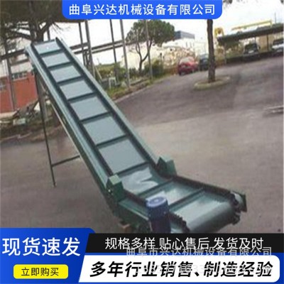 爬坡飼料糧食運(yùn)輸機(jī) 帶式液壓電動(dòng)升降機(jī) 移動(dòng)式圓管皮帶輸送機(jī)