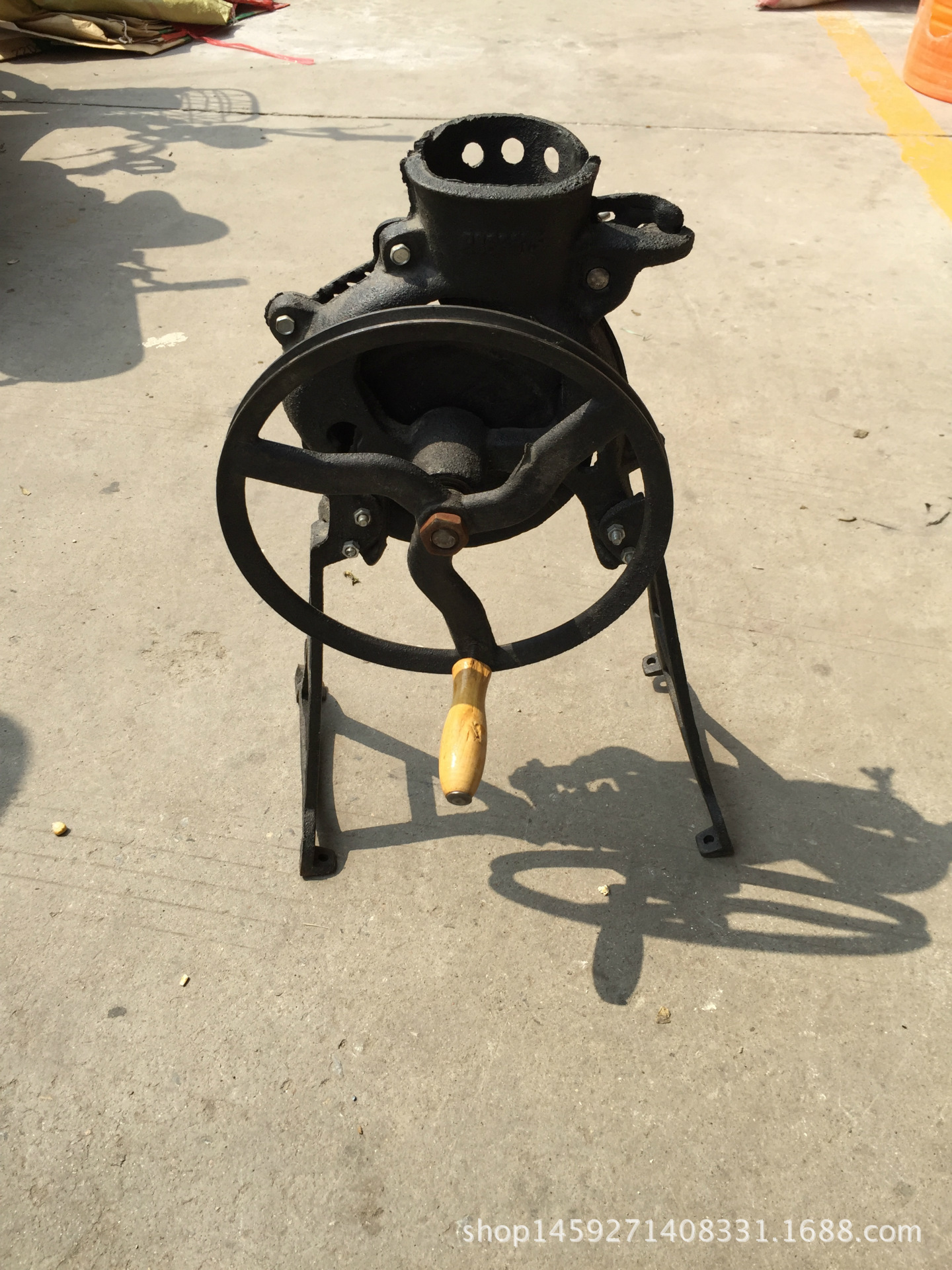 手動鑄鐵玉米脫粒機