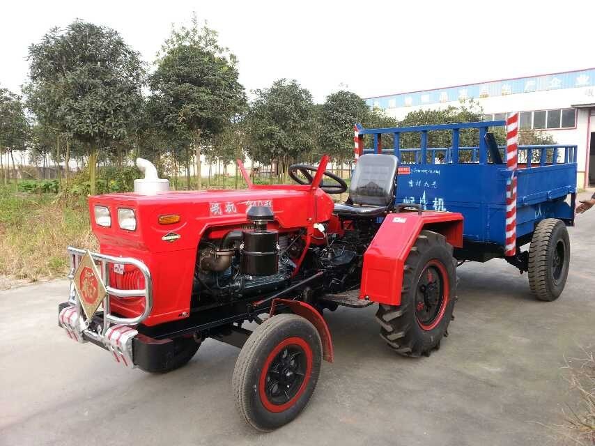 機械質保一年四驅四輪拖拉機