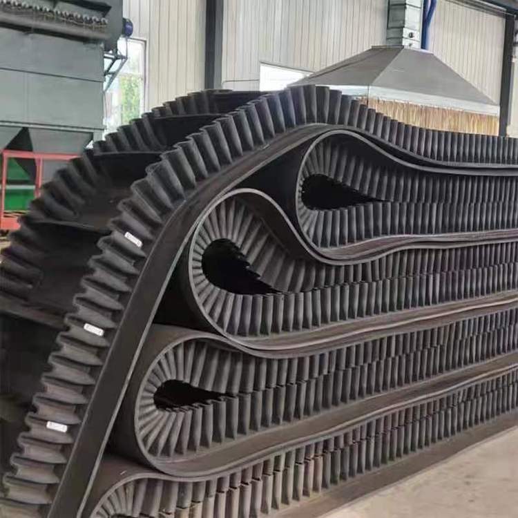 不銹鋼304鏈板輸送機(jī) 機(jī)械車(chē)間工作平臺(tái)耐高溫板式送輸機(jī)