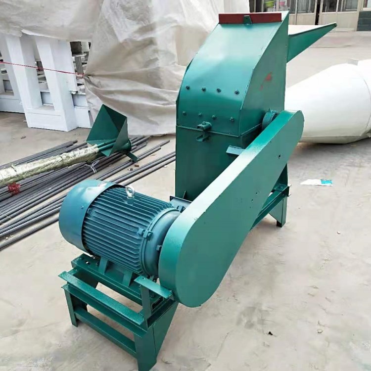 農(nóng)作物秸稈玉米芯粉碎機(jī) 苜蓿草粉糠機(jī) 海螺干魚干蝦破碎機(jī)