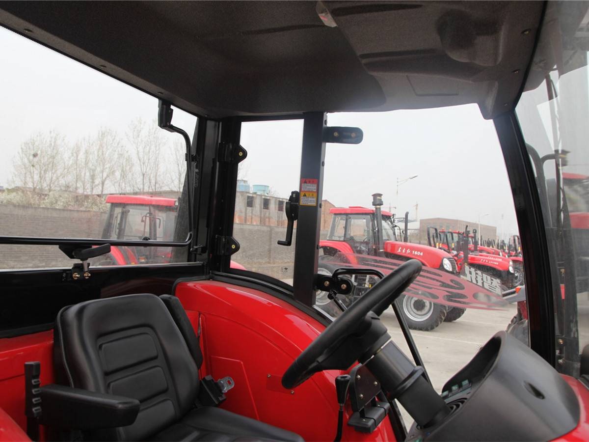 東方紅LF904輪式拖拉機