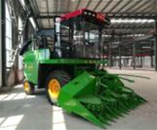 會晟4QZP-3000自走式青貯飼料收獲機