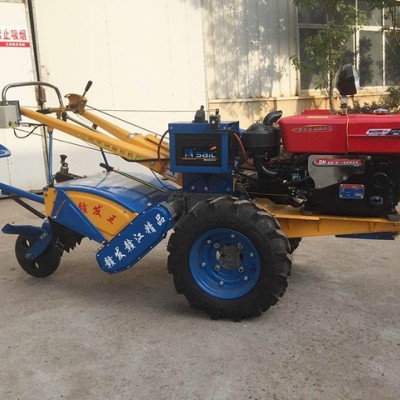 手扶拖拉機