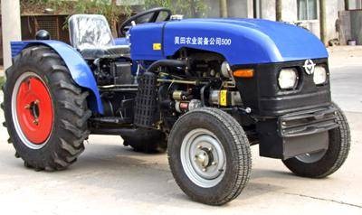 500輪式拖拉機(jī)