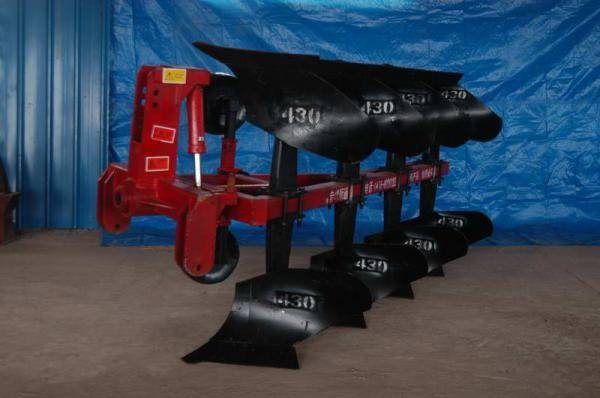 1LF-430 液壓翻轉雙向犁