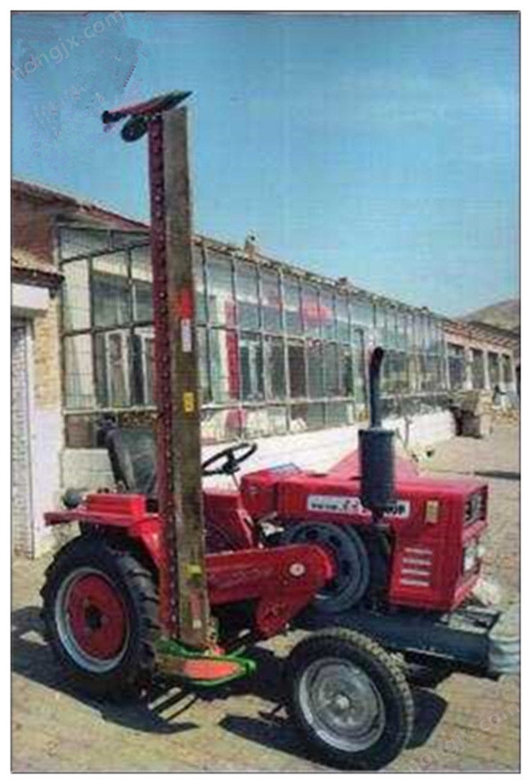 正鑲白旗戴偉9GWD-1.8中懸掛式割草機