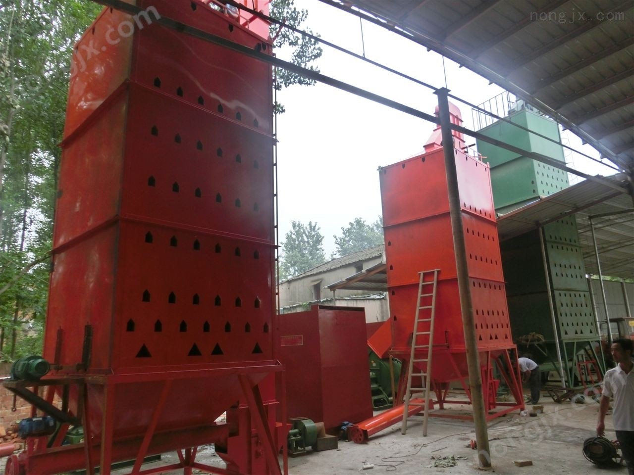 rh-20江西糧食烘干塔操作過程潤弘機械質牛