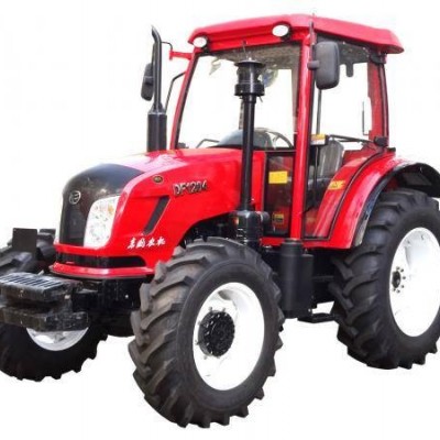 東風(fēng)1204輪式拖拉機(jī)