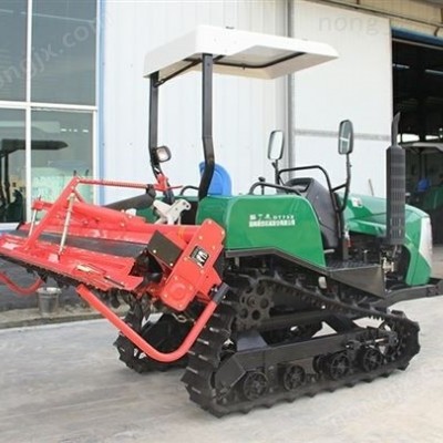 履帶拖拉機