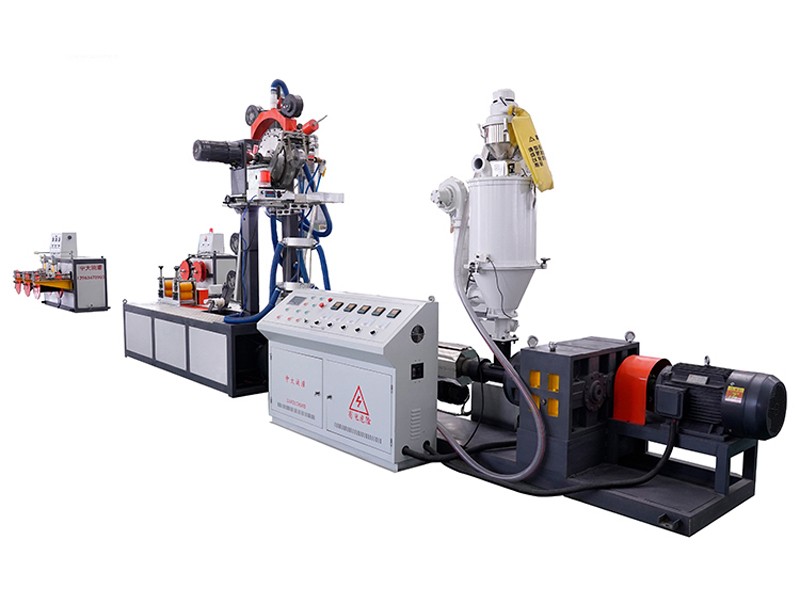 迷宮式滴灌帶生產線