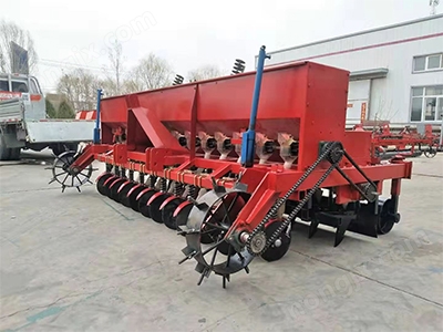 水稻包商旱地穴播機圖片展示 水稻包商旱地穴播機圖片展示
