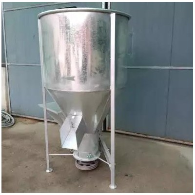 飼料攪拌機小型飼料攪拌機牛羊攪拌揉絲機 （面議）