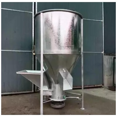 豬飼料攪拌機 300公斤拌料機 可移動的攪拌機 （面議）