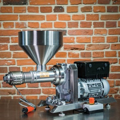 葡萄籽油冷壓榨油機德國原裝進口歐維克OW-400型出油率高性能穩(wěn)定